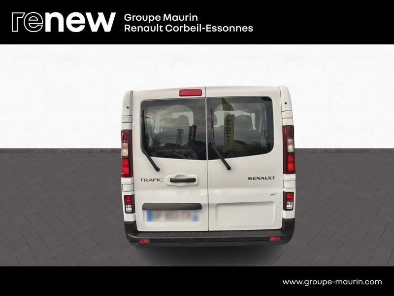 RENAULT Trafic Combi d’occasion à vendre à CORBEIL-ESSONNES chez GRAND GARAGE FERAY SAE (Photo 4)