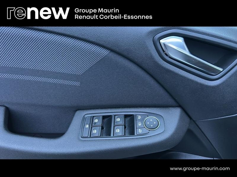RENAULT Clio d’occasion à vendre à CORBEIL-ESSONNES chez GRAND GARAGE FERAY SAE (Photo 15)