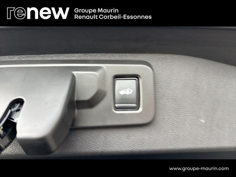 RENAULT Scenic d’occasion à vendre à CORBEIL-ESSONNES chez GRAND GARAGE FERAY SAE (Photo 16)