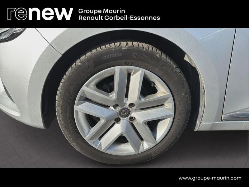 RENAULT Clio d’occasion à vendre à CORBEIL-ESSONNES chez GRAND GARAGE FERAY SAE (Photo 9)