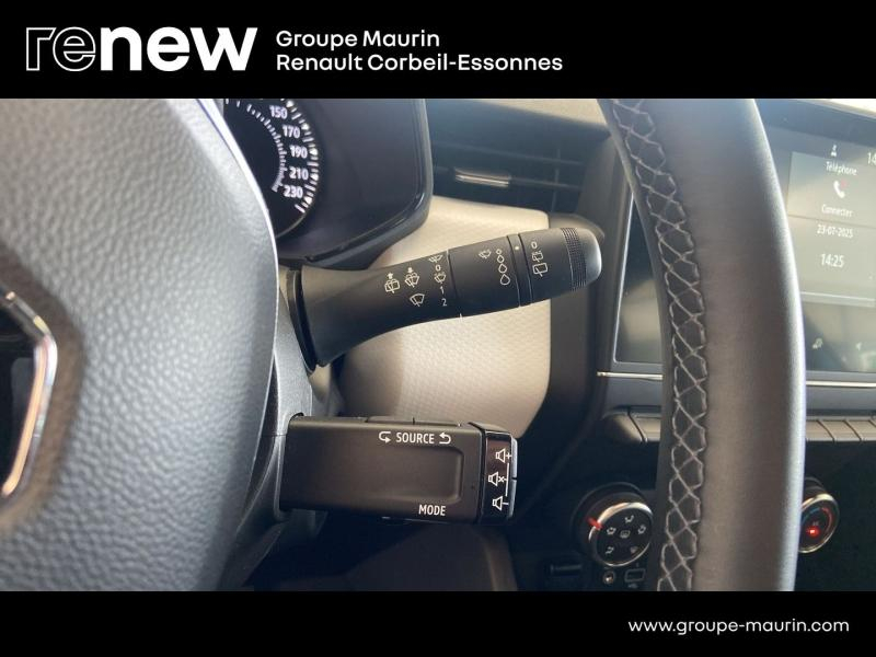 RENAULT Clio d’occasion à vendre à CORBEIL-ESSONNES chez GRAND GARAGE FERAY SAE (Photo 13)