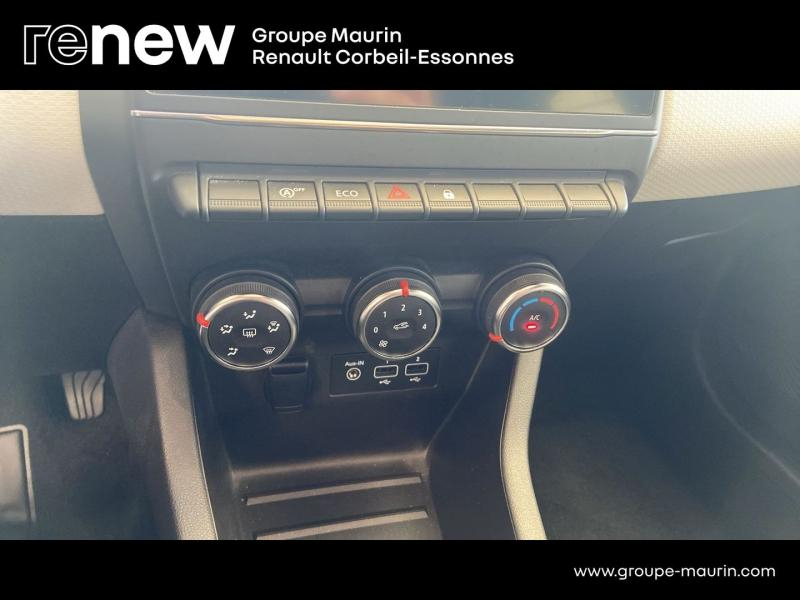 RENAULT Clio d’occasion à vendre à CORBEIL-ESSONNES chez GRAND GARAGE FERAY SAE (Photo 15)