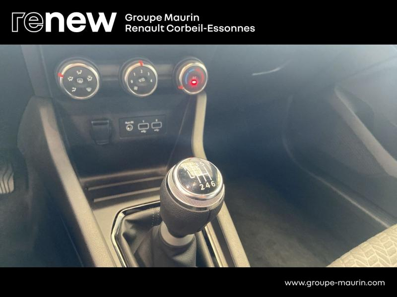 RENAULT Clio d’occasion à vendre à CORBEIL-ESSONNES chez GRAND GARAGE FERAY SAE (Photo 16)