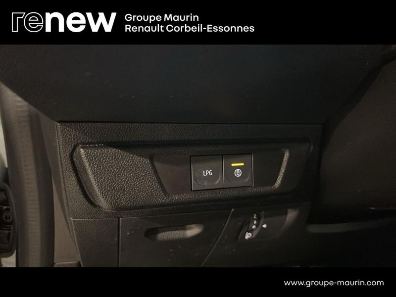 DACIA Sandero d’occasion à vendre à CORBEIL-ESSONNES chez GRAND GARAGE FERAY SAE (Photo 17)