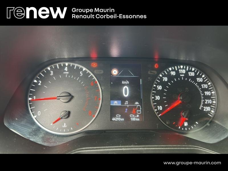 RENAULT Clio d’occasion à vendre à CORBEIL-ESSONNES chez GRAND GARAGE FERAY SAE (Photo 15)