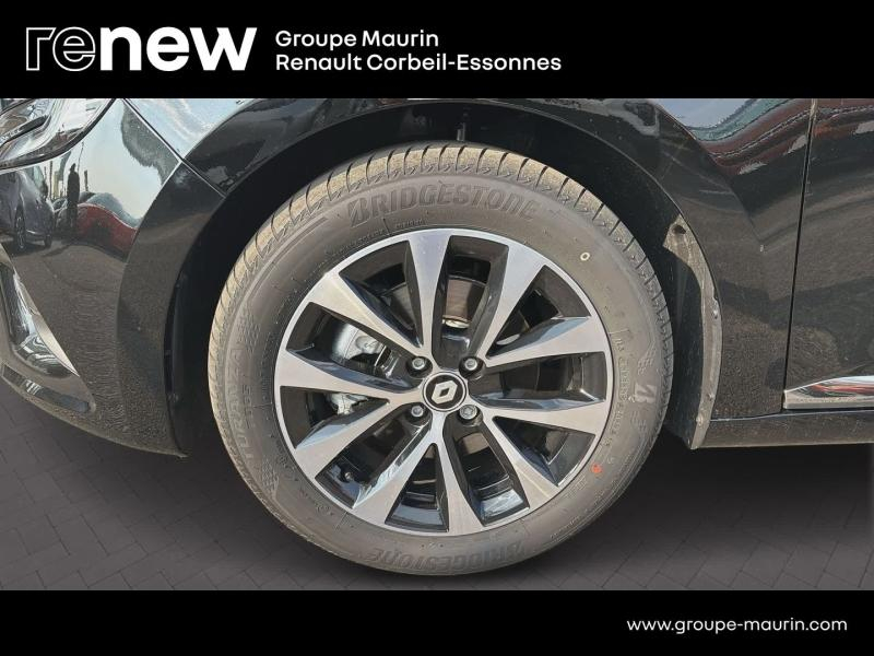 RENAULT Clio d’occasion à vendre à CORBEIL-ESSONNES chez GRAND GARAGE FERAY SAE (Photo 9)