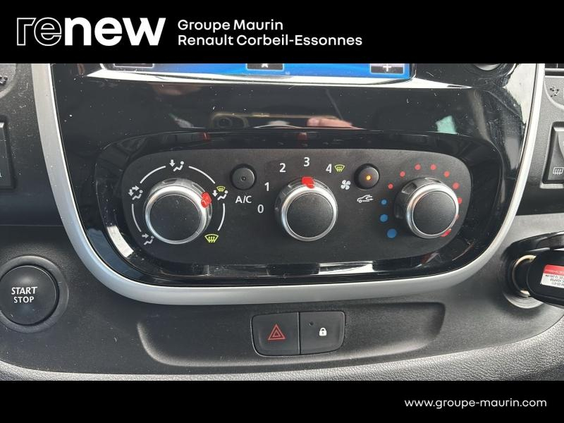 RENAULT Trafic Combi d’occasion à vendre à CORBEIL-ESSONNES chez GRAND GARAGE FERAY SAE (Photo 19)