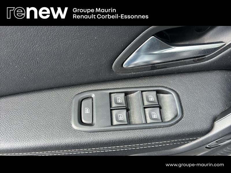 DACIA Duster d’occasion à vendre à CORBEIL-ESSONNES chez GRAND GARAGE FERAY SAE (Photo 19)