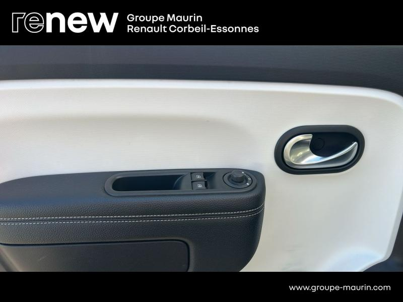 RENAULT Twingo d’occasion à vendre à CORBEIL-ESSONNES chez GRAND GARAGE FERAY SAE (Photo 14)