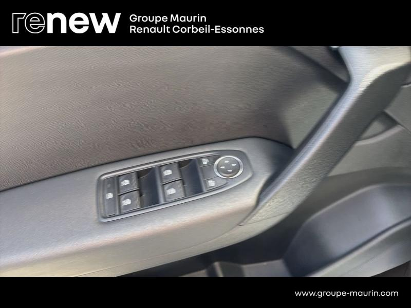 RENAULT Captur d’occasion à vendre à CORBEIL-ESSONNES chez GRAND GARAGE FERAY SAE (Photo 19)