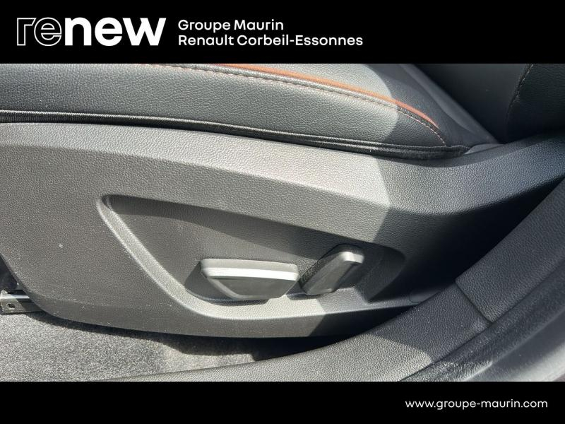 RENAULT Captur d’occasion à vendre à CORBEIL-ESSONNES chez GRAND GARAGE FERAY SAE (Photo 17)